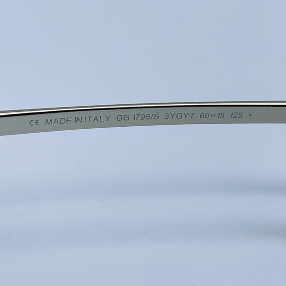 Gucci Rimless Rectangular Sunglasses - Picture 7 of 10